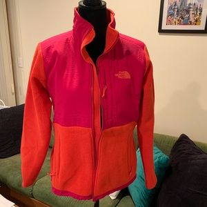 NORTH FACE FLEECE JACKET!💫